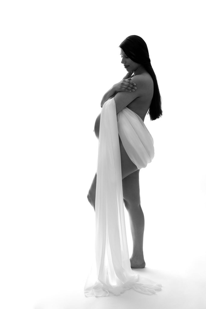 photo grossesse au studio photo l''Happartement à Cergy